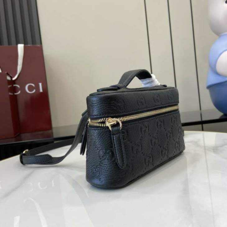 Picture of Gucci Handbags _SKUfw228933140fw